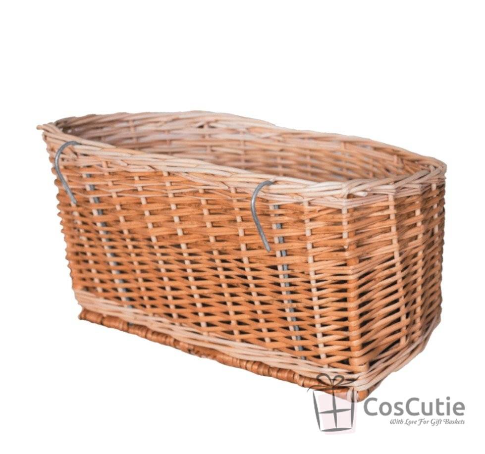 Cos asimetric din rachita pentru expunere magazin, 35x24 cm