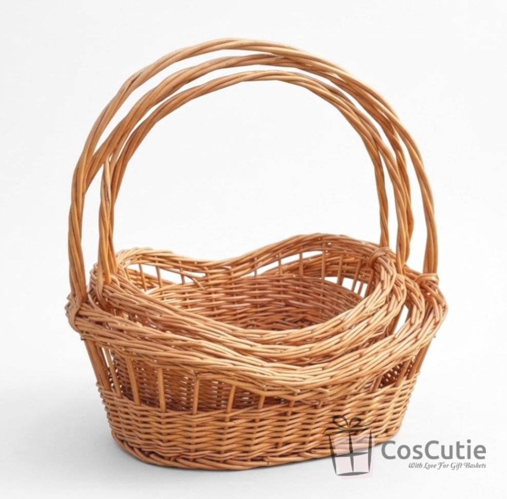 Cos cadou din rachita model barcuta 35 cm