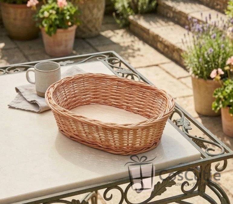 Cos din rachita naturala cu baza din placaj, model oval, 30x20x10 cm