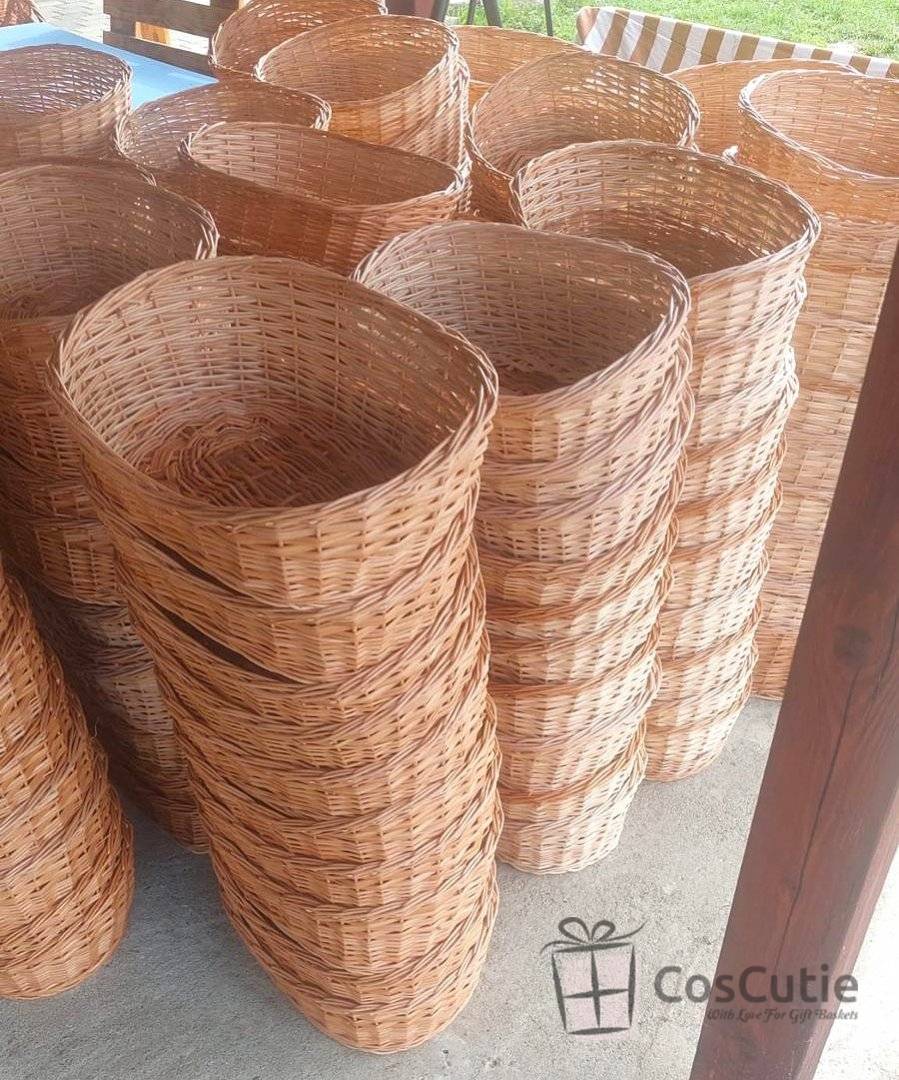 Cos din rachita naturala, model oval asimetric, 40 cm