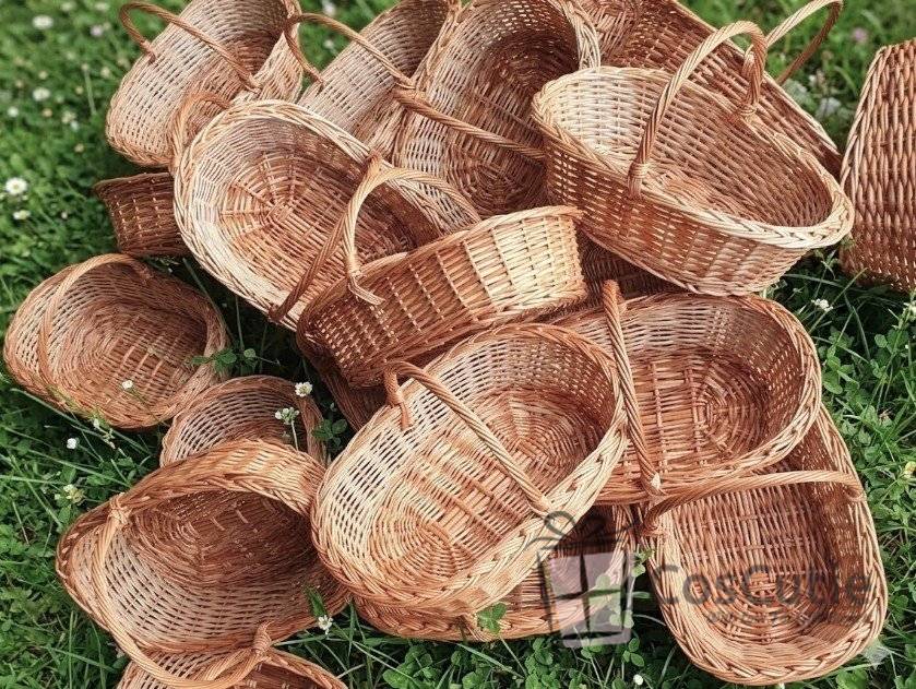 Cos oval traditional din rachita cu maner 35 cm, M