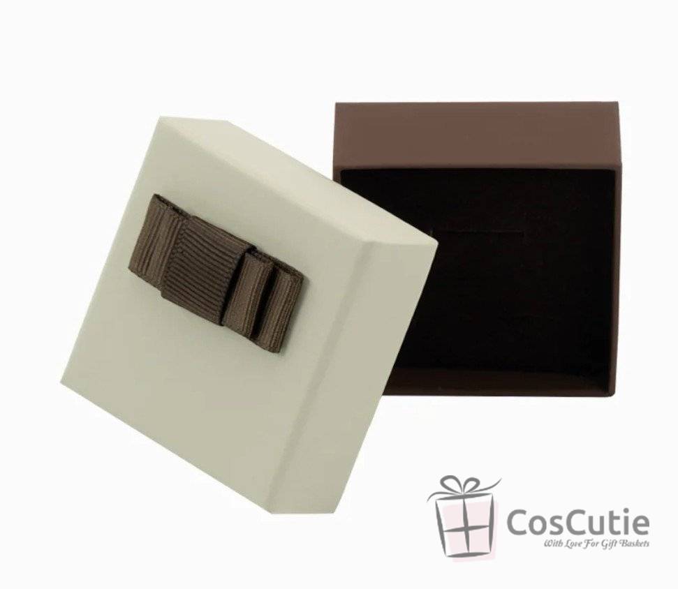 Cutie bijuterii Soft touch cu fundita 6x6x2.5 cm