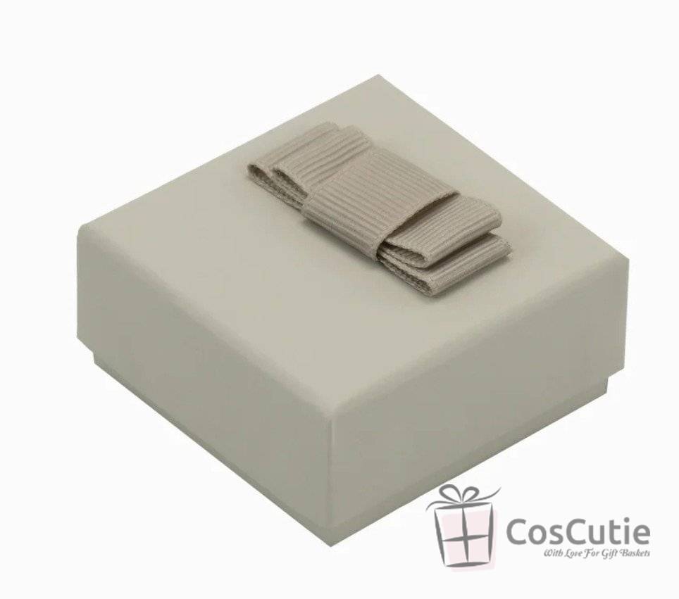 Cutie bijuterii Soft touch cu fundita 6x6x2.5 cm
