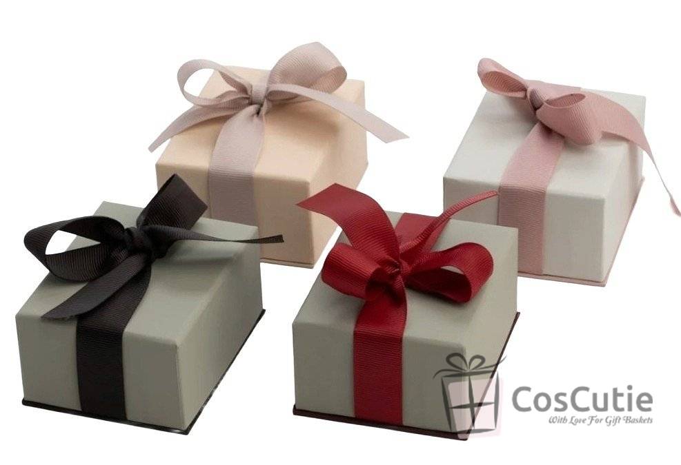 Cutie bijuterii verighete Soft Touch cu ribbon, 7x9x4.5 cm