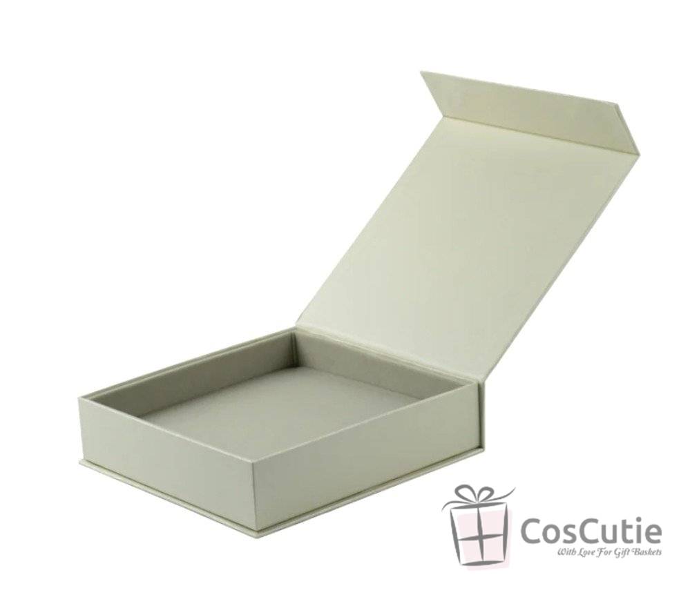 Cutie cadou bijuterii cu inchidere magnetica 19x19x4.5 cm