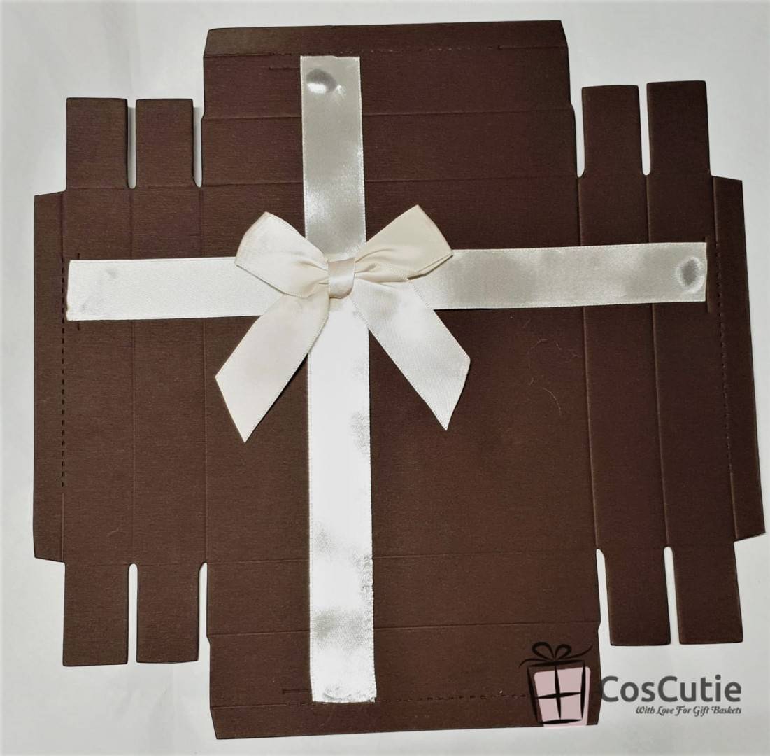 Cutie cadou cub, funda satin, 16x16x12cm