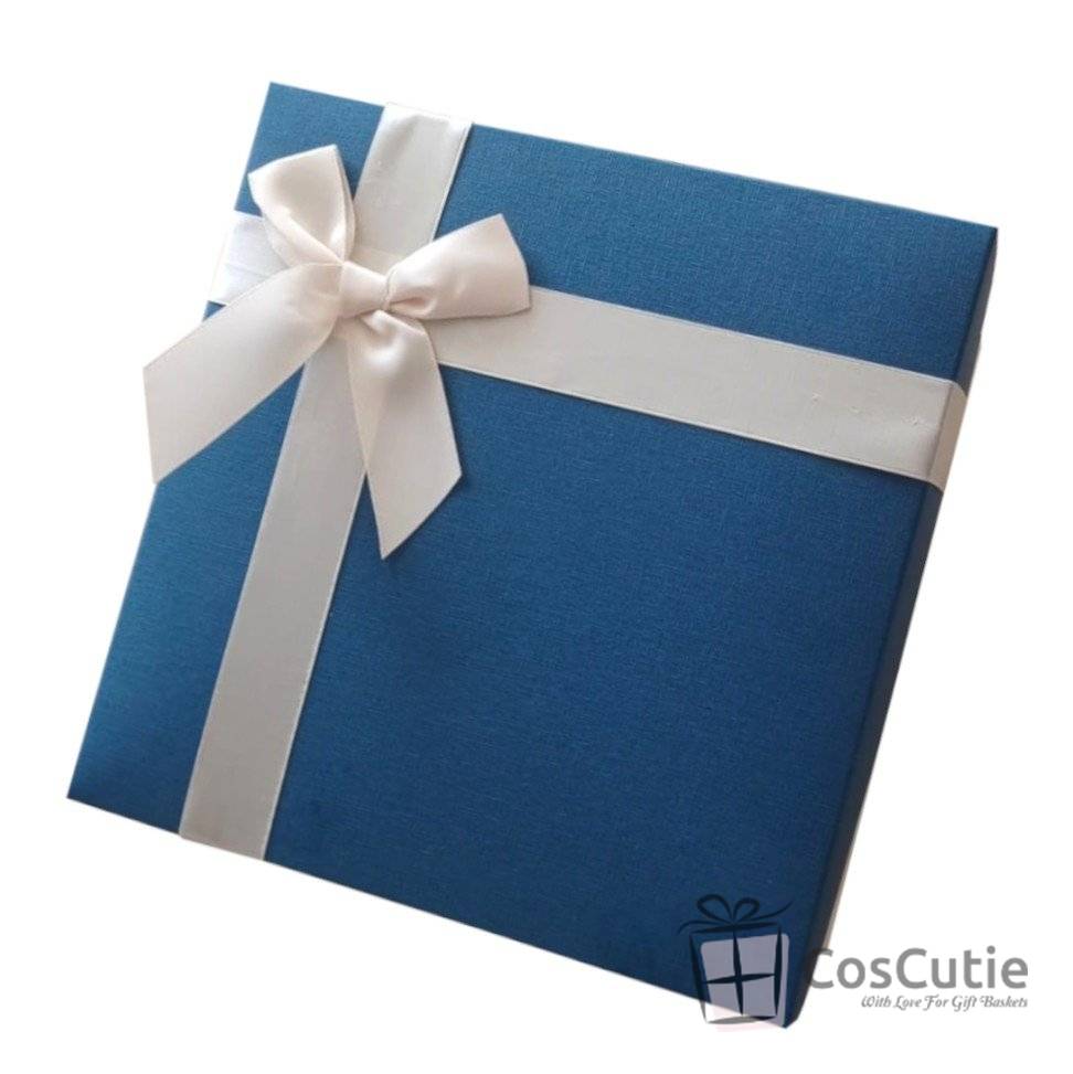 Cutie cadou patrata, funda satin, 21x21x14cm
