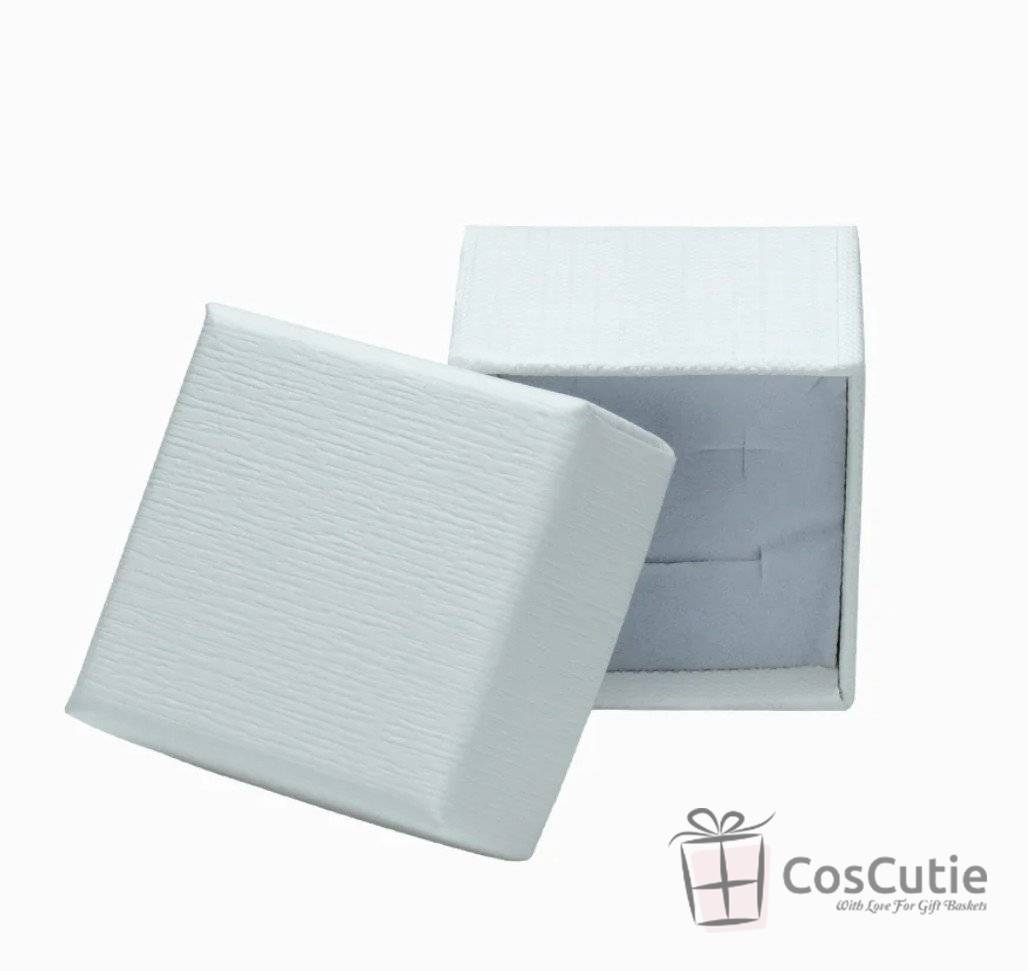 Cutii carton bijuterii 4x4x3.5 cm, diverse culori