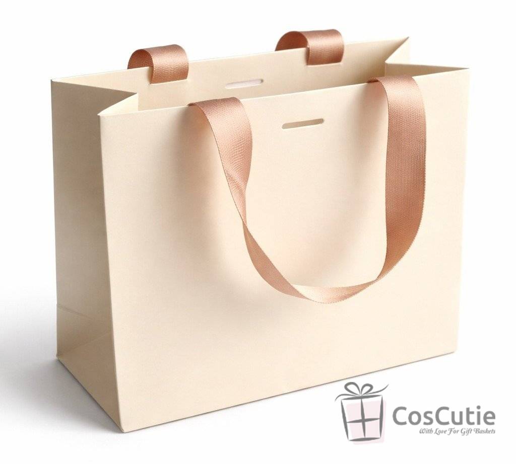 Punga cadou Lux Crem 20x25x11 cm, carton plastifiat 250 g/mp Soft Touch