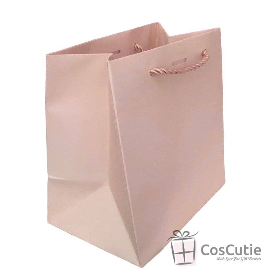 Punga cadou premium Roz pudra 17x17x11 cm, carton Soft Touch 225 g/mp