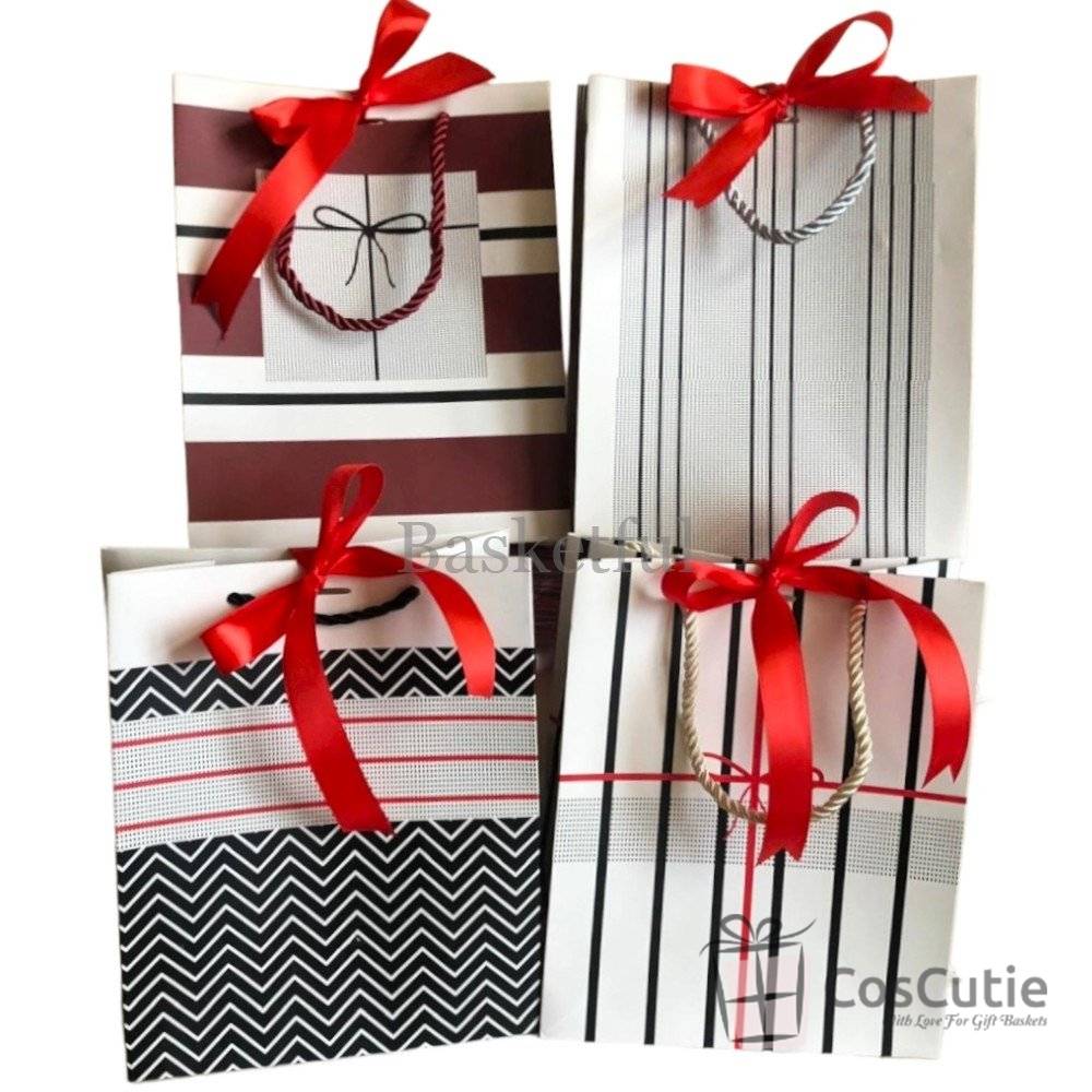 Punga cadou gama Chic, carton rezistent 425g, 18x23x10 cm