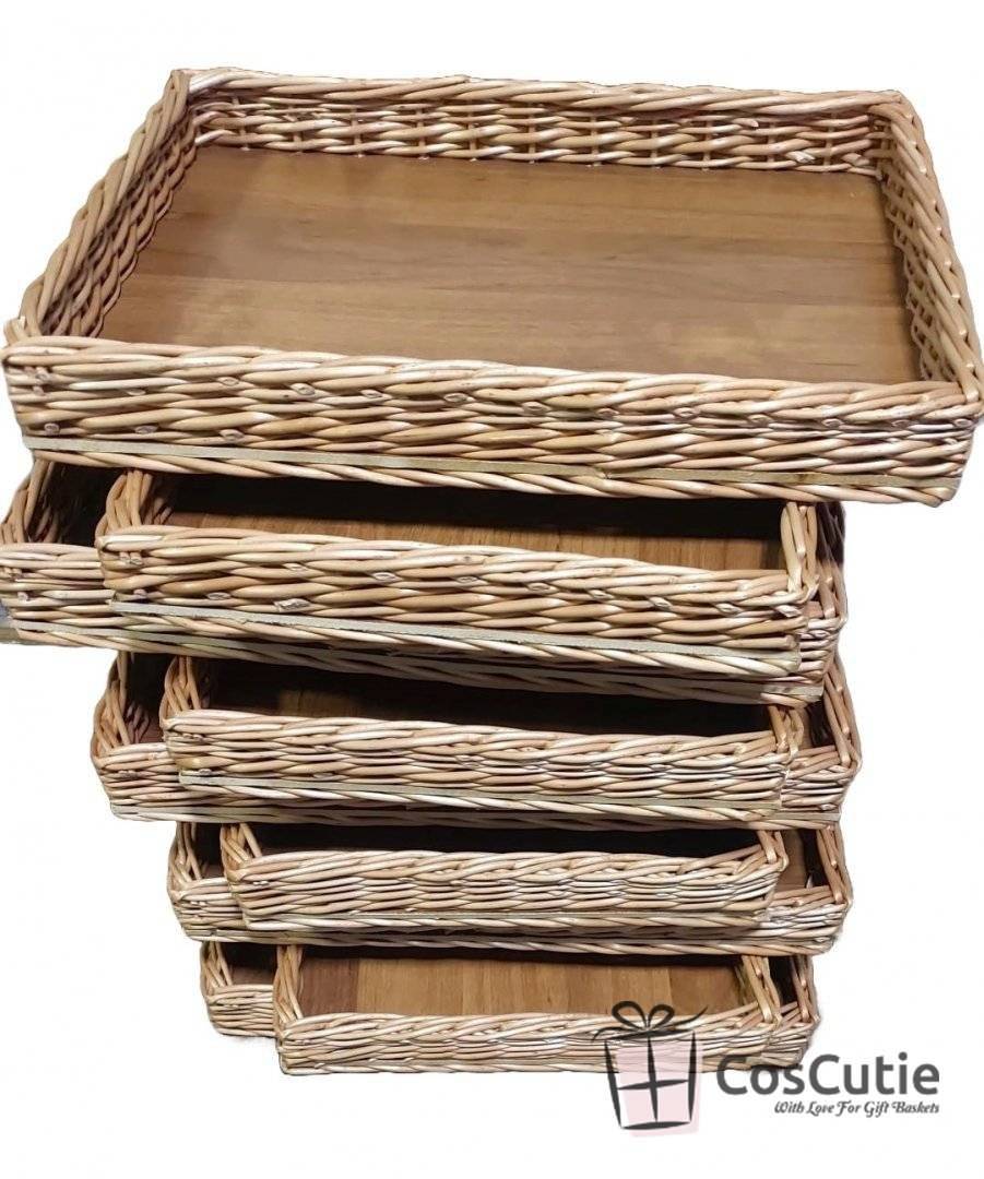 Tava dreptunghiulara din rachita cu baza din placaj 30x20x5 cm