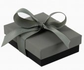 Cutie bijuterii Soft Touch cu ribbon, 7x9x3 cm