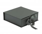 Cutii cadou gama Premium, carton rigid Soft Touch, fundita satin, 25x25x7.5 cm