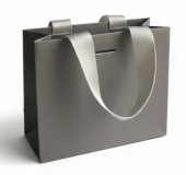Punga cadou Lux Silver 20x17x9 cm, carton plastifiat 250 g/mp Soft Touch