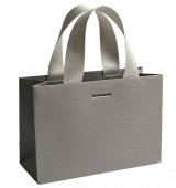 Punga cadou Lux Silver 20x25x11 cm, carton plastifiat 250 g/mp Soft Touch