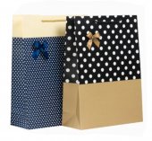  Pungi cadou cu fundita satin, carton rezistent 385g, culori combinate, 32x44x12 cm